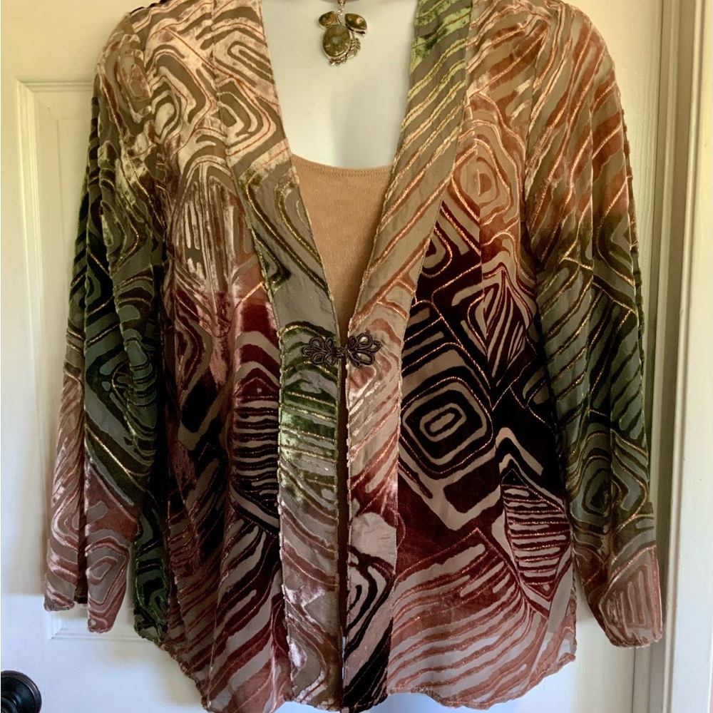 NWOT…CHICO’S….kimono inspired top